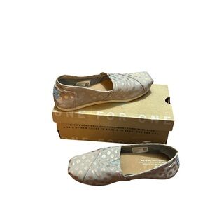 Toms Gray Flats Comfortable Slip-On Loafers